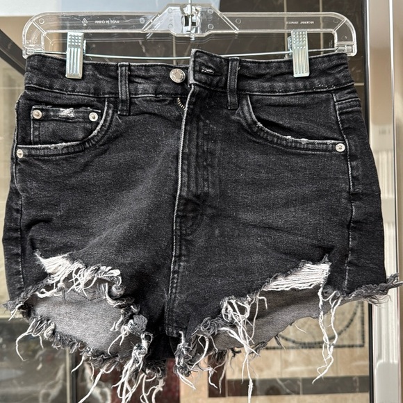 Zara jeans shorts, size 2, good condition. - Picture 1 of 7